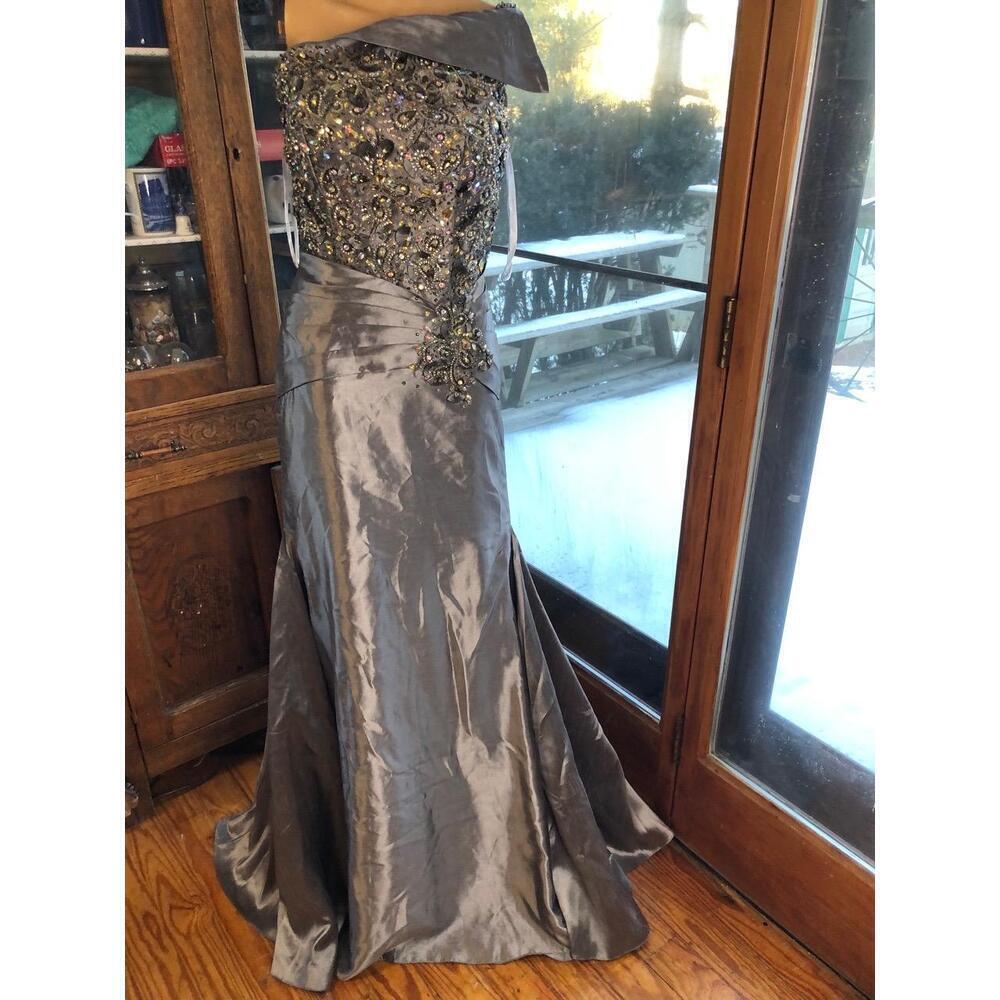 Tony Bowls Silver grey One-Shoulder Embellished Evening Gown Dress 4